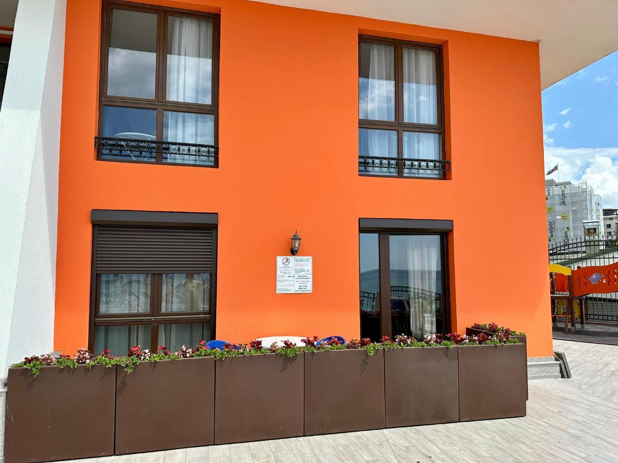 Apartment Complex Mirage Of Nessebar Exterior photo